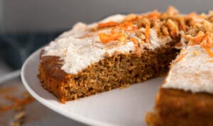 Gâteau Moelleux aux Carottes – Épices & Douceur