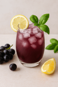 Mocktail Uva & Basilico (raisin frais, citron & basilic)